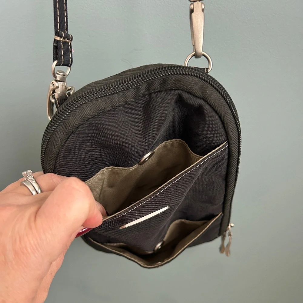 Baggallini Black Travel Multi Pocket Nylon Crossbody Bag